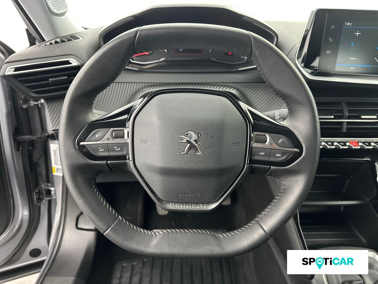 Peugeot 2008 1.2 puretech 100ch s&s active pack — photo 12