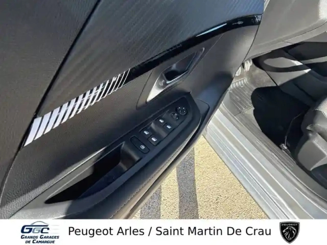 Peugeot 208 puretech 100 s&amp;s bvm6 — photo 30