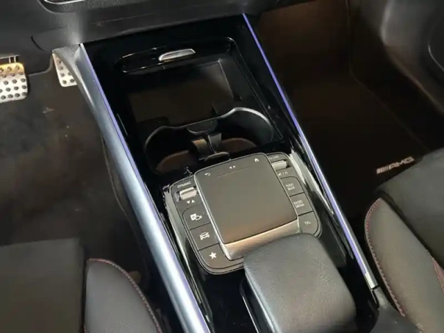 Mercedes Gla 250 e amg line — photo 14