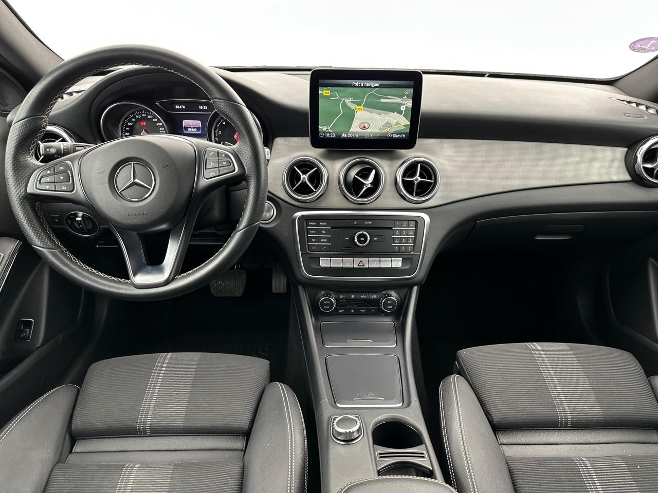 Mercedes Gla 180 sensation 7-g dct a — photo 11