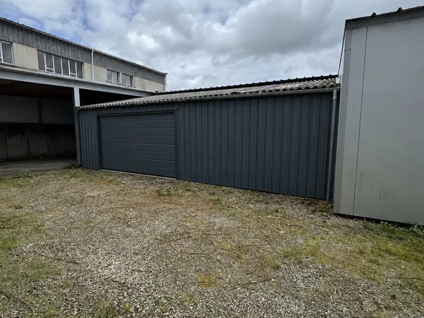 Immobilier Professionnel à louer Saint-Martin-des-Champs