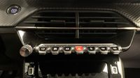 Peugeot 208 1.2 PureTech 100ch S&S Allure Pack 118g — photo 26