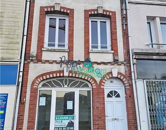 Local 45 m² LILLEBONNE