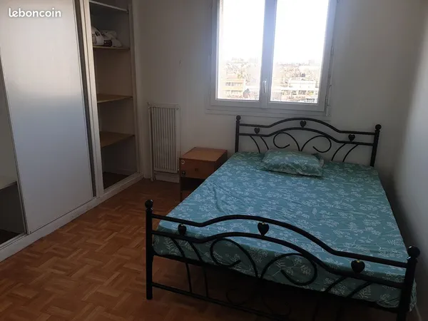 Chambre en coloc