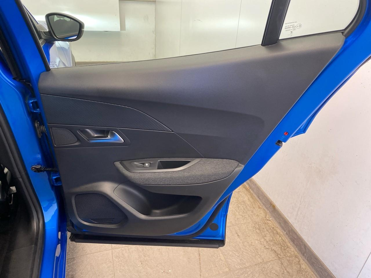 Peugeot 2008 100 s&s bvm6 style — photo 24
