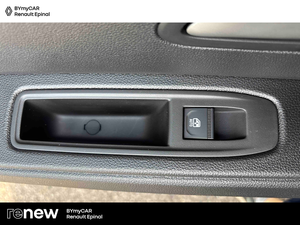 Dacia Duster Mild Hybrid 140 — photo 24