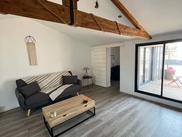 Appartement T2 climatisé avec terrasse exposée sud (bail mobilité)