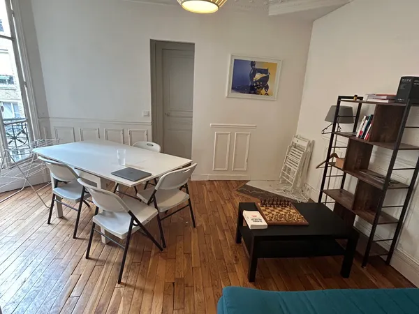 Sous-loue chambre colocation appartement 60m² Paris 18ème - Jules Joffrin