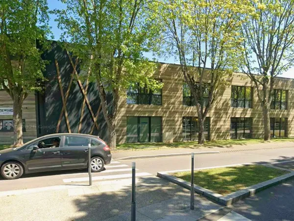 Bureau équipé climatisé PMR cabinet partagé / journée - Val-de-Reuil