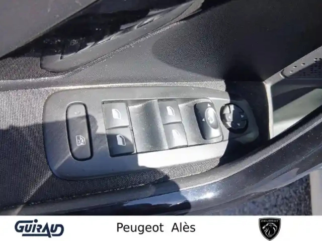 Peugeot 208 1.2 puretech 110ch s&amp;s bvm5 — photo 12