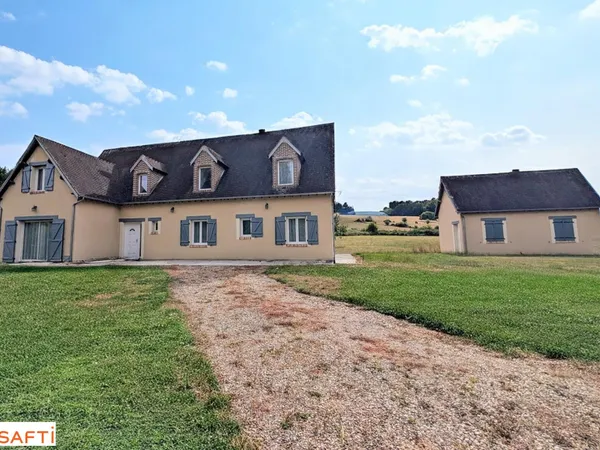 Une maison d'exception : pièce de vie de 50 m², 3 suites + 3 chambres, dépendance