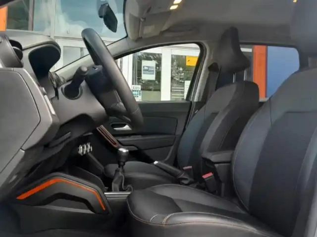 Dacia Duster 1.5 blue dci 115ch extreme 4x2 — photo 14