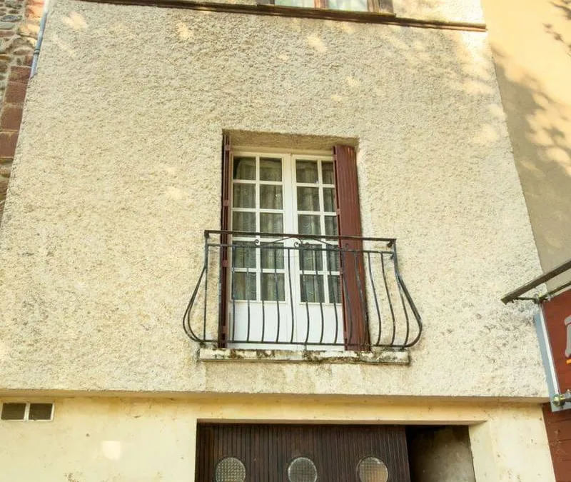 Photo 1