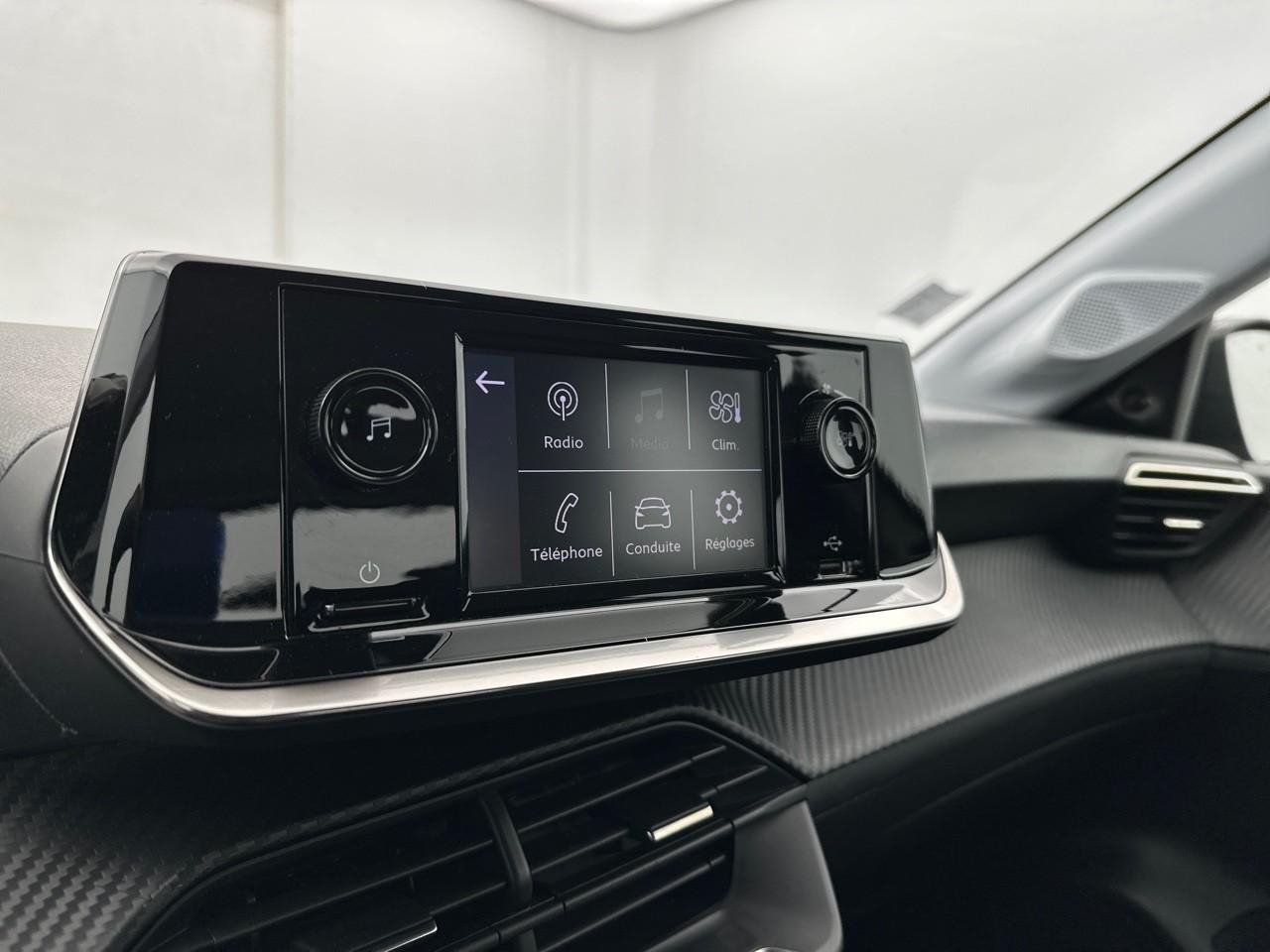 Peugeot 208 puretech 75 s&s bvm5 like — photo 10