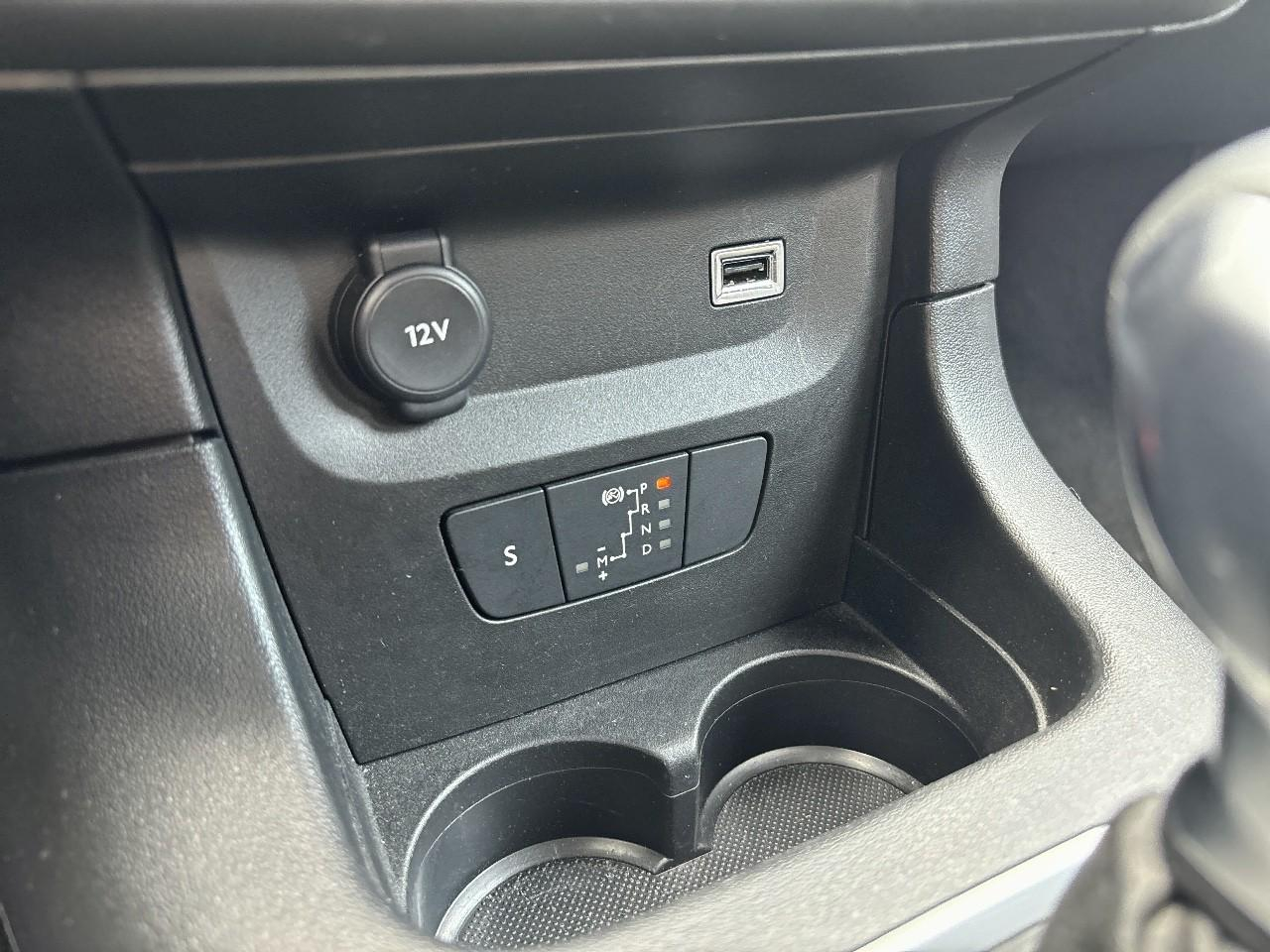 Citroën C3 1.2 puretech 110ch s&s max boite automatique — photo 21