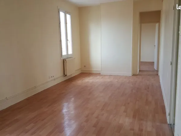F3 / 2 chambres + bureau/dressing