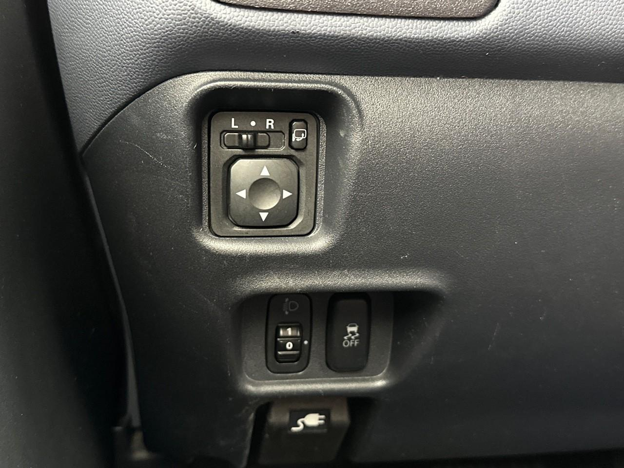 Peugeot Ion electrique active — photo 16