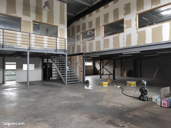 URGENT local industriel Montpellier nord