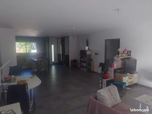 Début de colocation maison