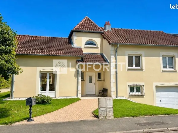 Propriété 6 pièces 170 m²