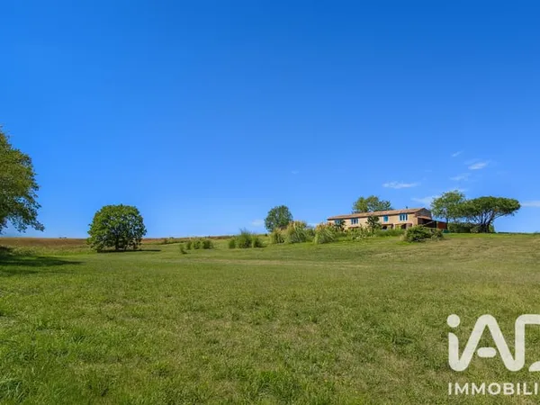 Maison 9 pièces 195 m²