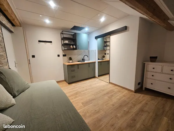 Studio meublé - Dijon centre / Montchapet - 15,2 m²