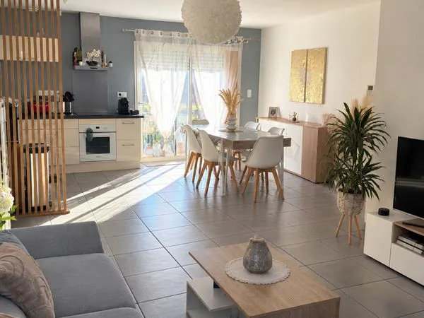 Maison T4 plain-pied 80 m² - Jardinet 300 m² - Garage - Terrasse