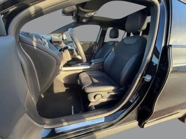 Mercedes Gla 250 e hybrid eq amg line — photo 20