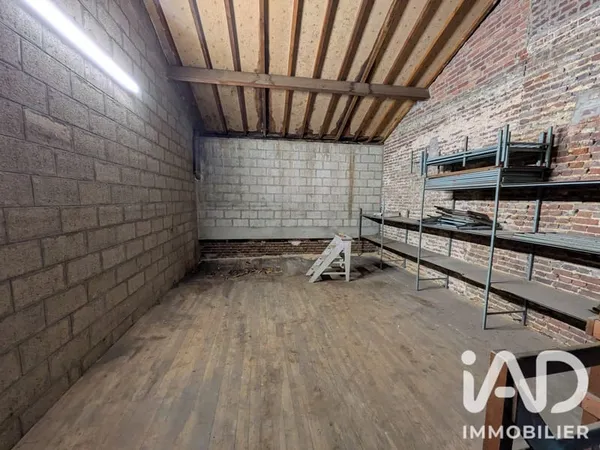 Parking 66 m²