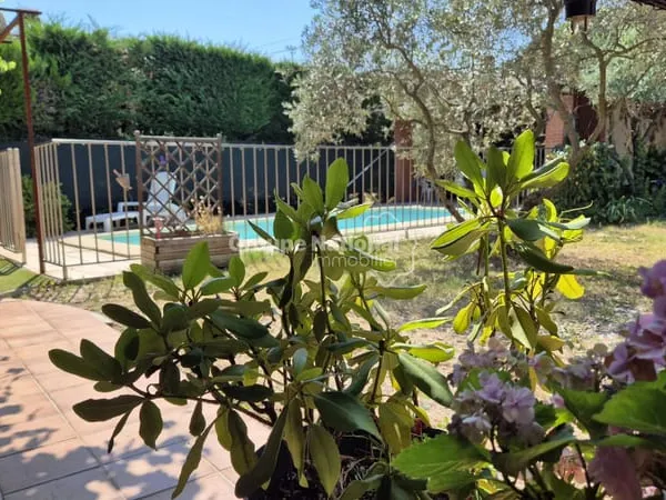 SORGUES - VILLA 125 M² HABITABLE SUR 460 M² DE TERRAIN