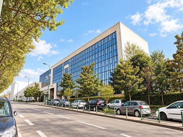 Bureaux 4051 m²