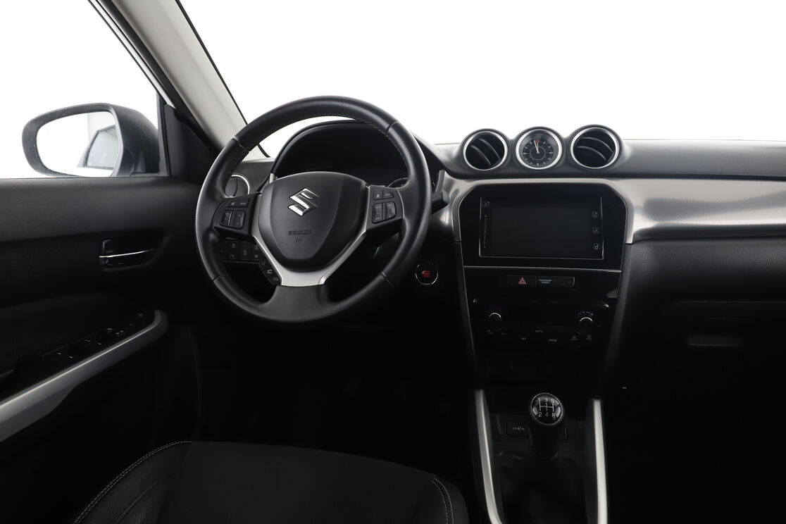 Suzuki Vitara 1.6 VVT Pack — photo 12