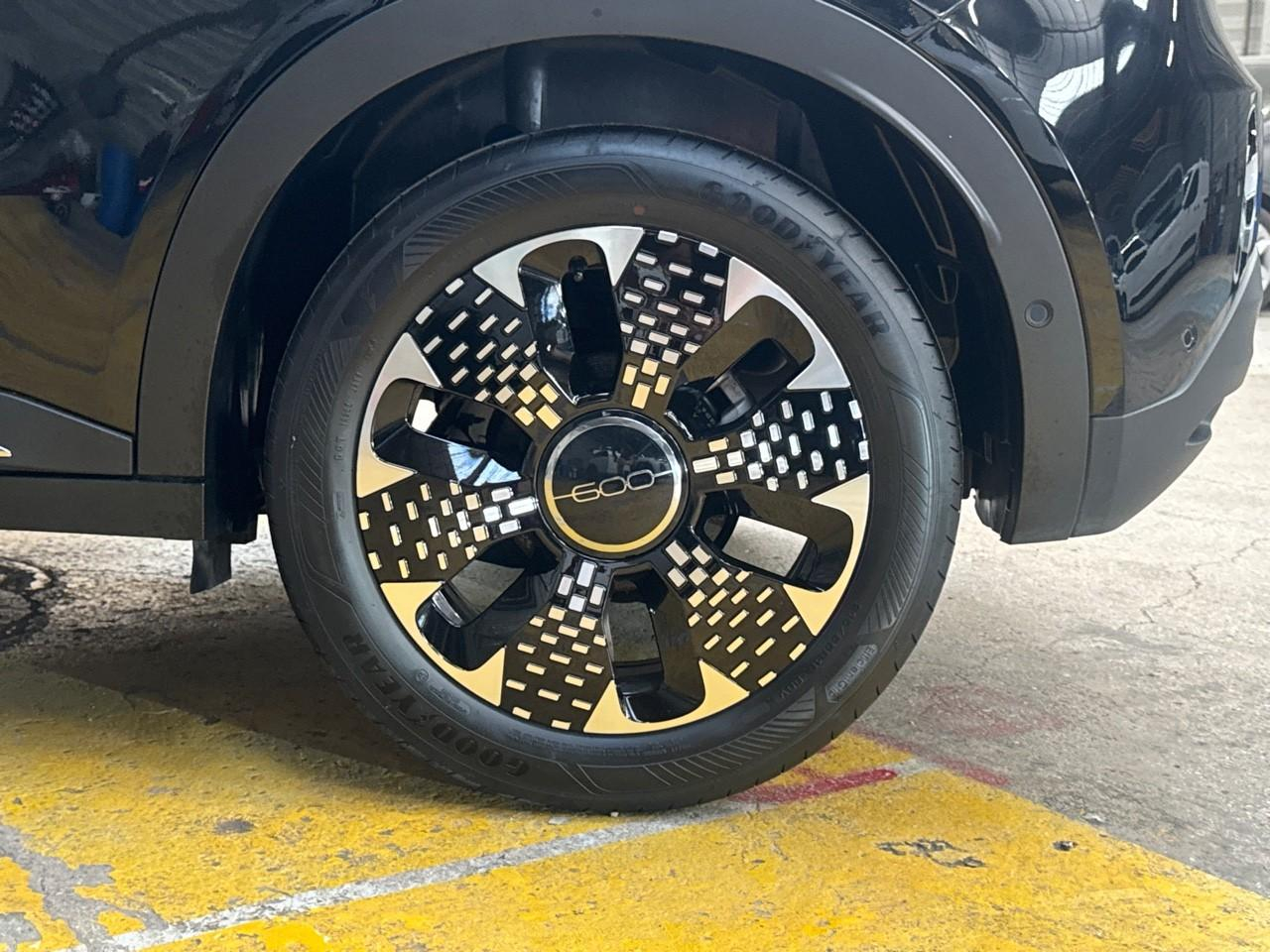 Fiat 600 1.2 hybrid turbo 110ch la prima edct6 — photo 11