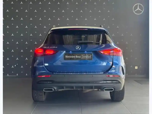 Mercedes Gla 200 d amg line — photo 26