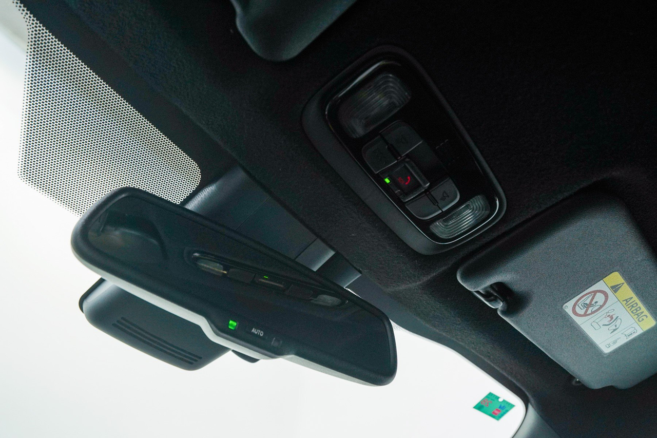 Toyota Yaris 4 — photo 28
