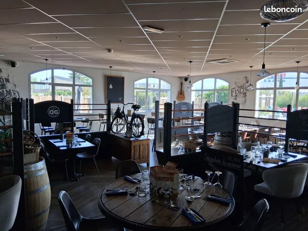 Hôtellerie et restauration Vente Savigneux  400m² 350000€