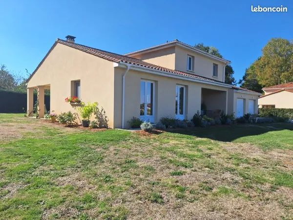 Propriété 8 pièces 124 m²