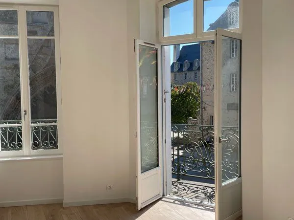 Magnifique duplex spacieux et lumineux plein centre