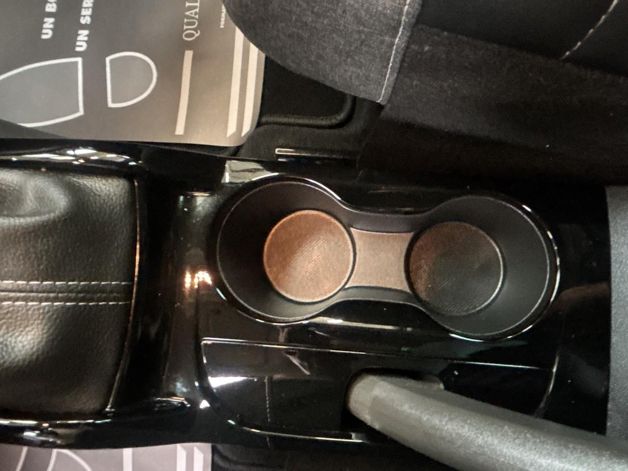 Citroën C3 Aircross puretech 130ch s&s shine eat6 — photo 22