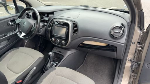 Renault Captur 1.5 dCi Energy 90 EDC6 - Business – 2016 – 146863 km – Diesel – Boîte Automatique — photo 17
