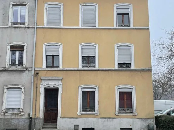 Immeuble 11 pièces 239 m²
