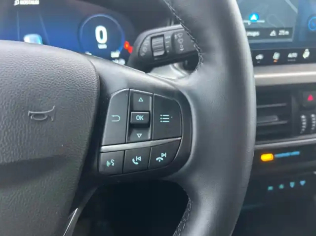 Ford Tourneo Connect 2.0 ecoblue 102ch titanium — photo 17