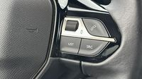 Peugeot 208 1.2 PureTech 100ch S&S Style 118g — photo 17