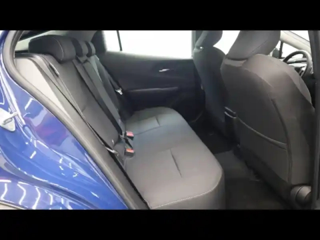 Toyota Prius hybride rechargeable 223ch dynamic ph — photo 23