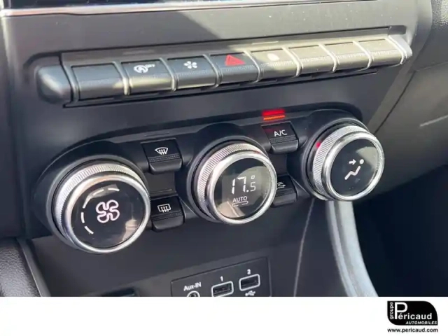 Renault Captur tce 90 — photo 17