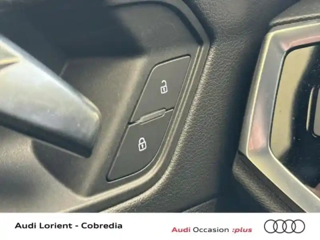 Audi Q3 sportback 35 tfsi 150ch s line s tronic 7 — photo 11