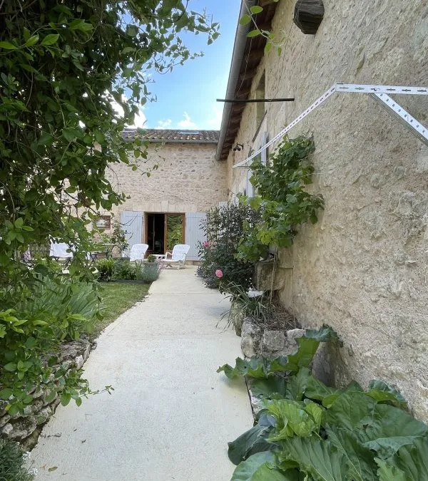 Photo 3