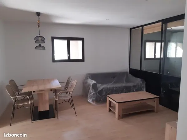 A louer appartement 52m² meublé