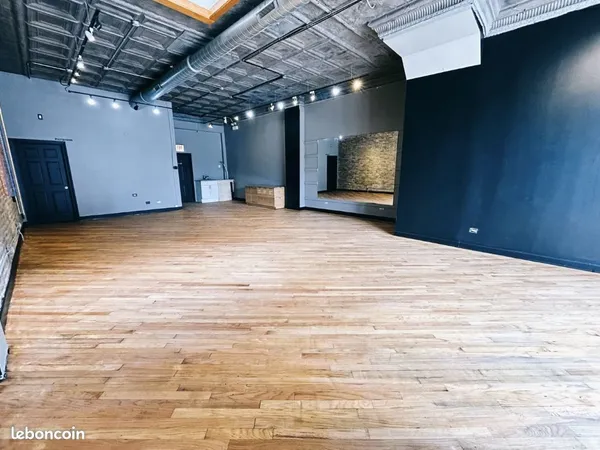Local commercial 405 m² NANTERRE