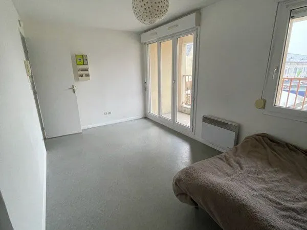 Studio/balcon fac st pierre